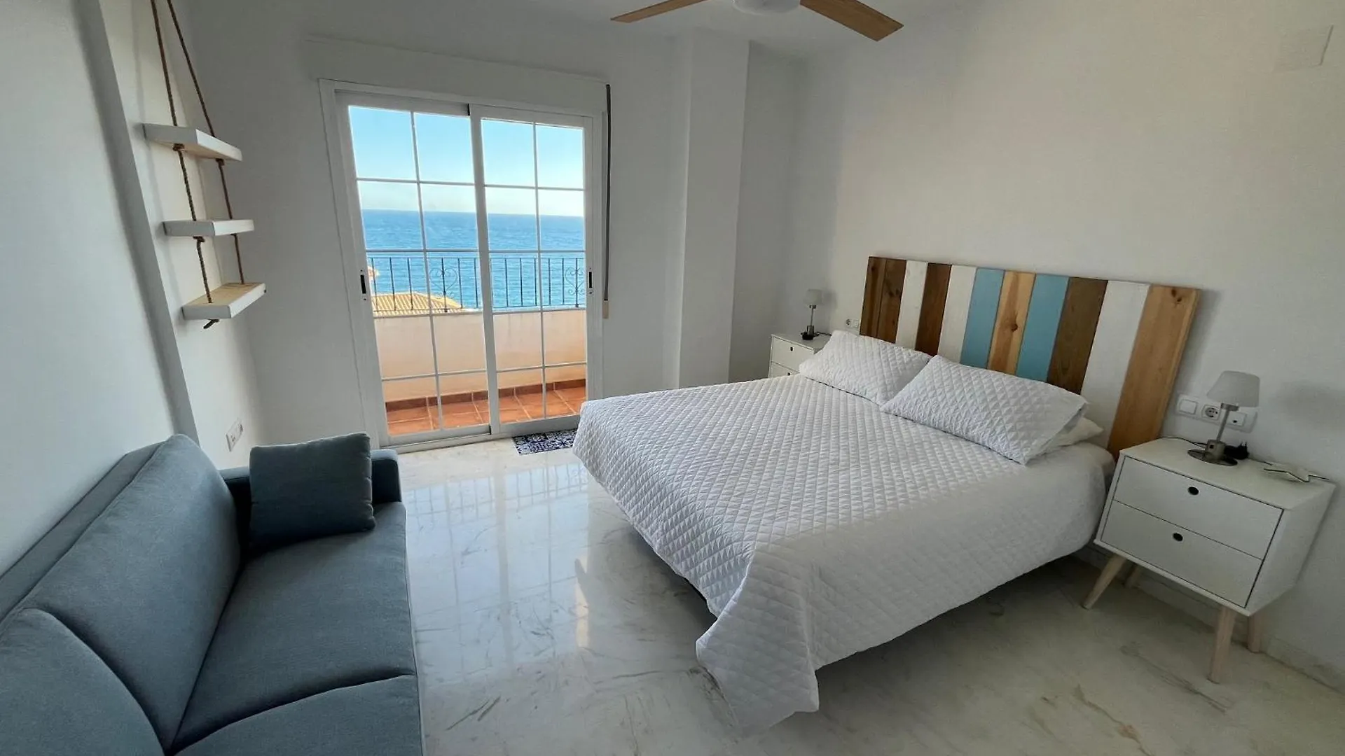 Alma De Marina II Apartment La Herradura